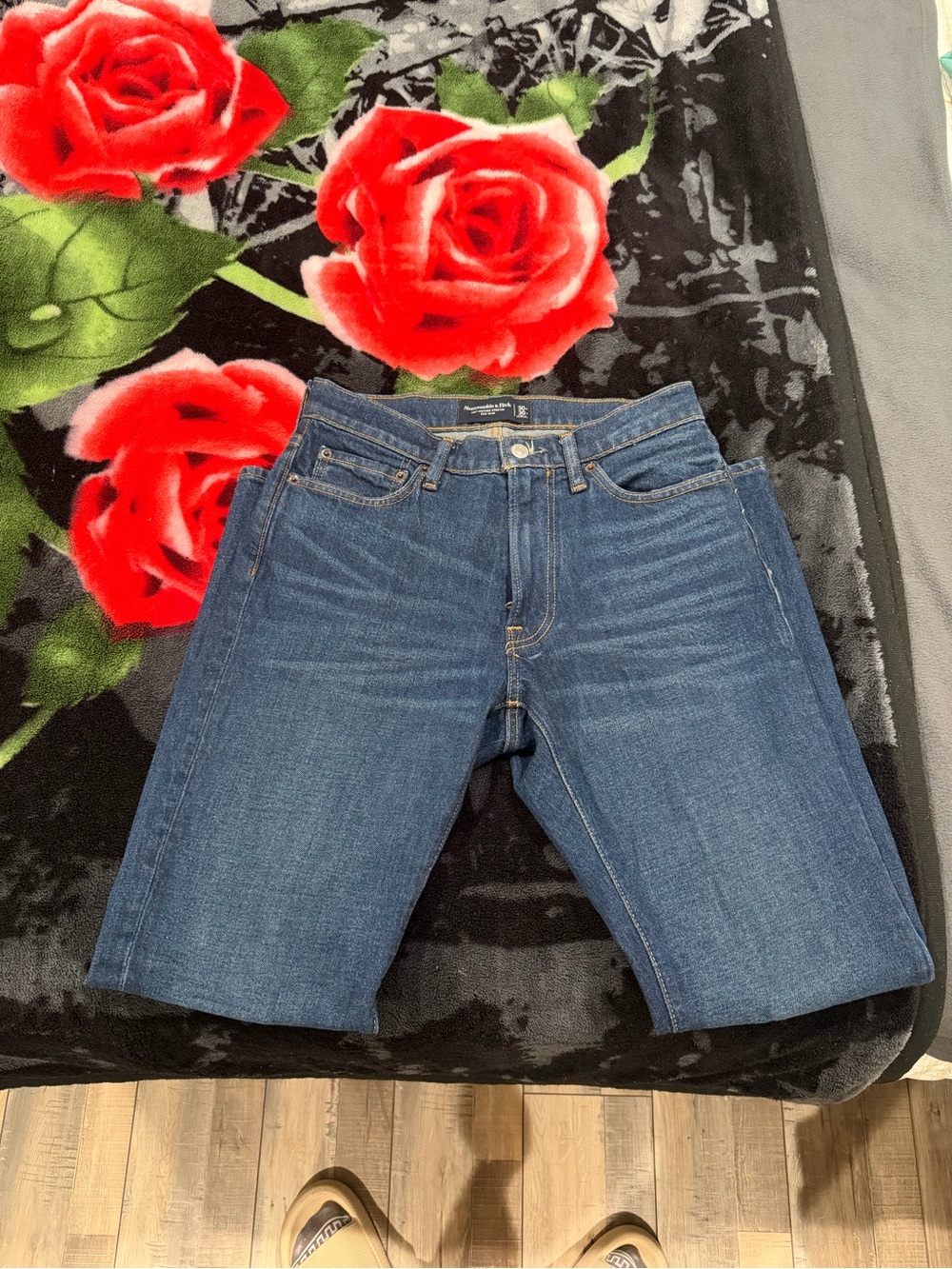 Abercrombie & Fitch
A&F VINTAGE STRETCH
90S SLIM